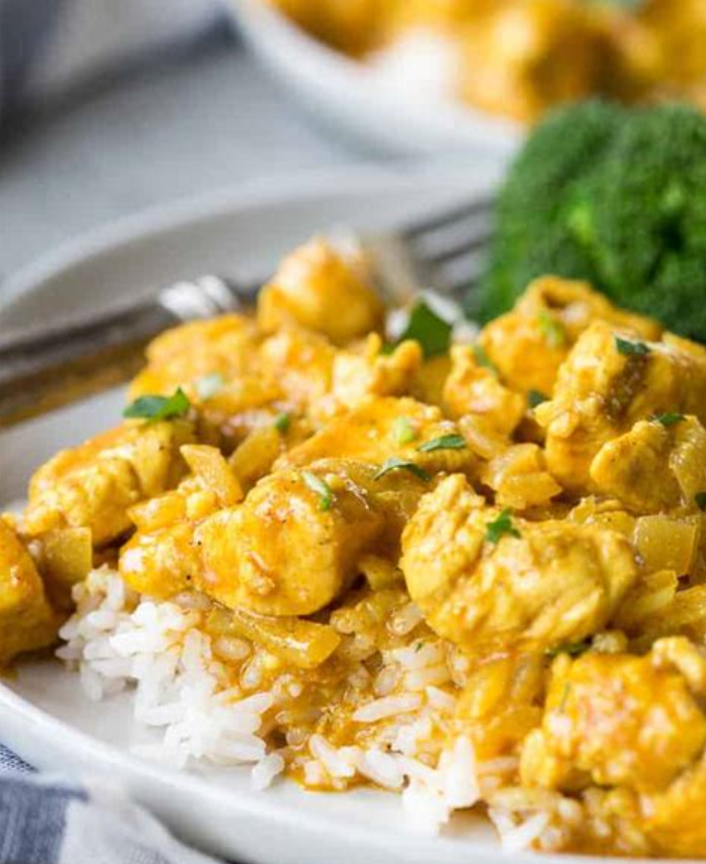 Yellow-Curry-with-Chicken-and-Potatoes
